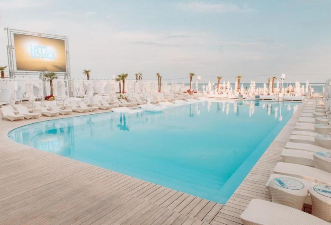 Apartments Arcadia Vip Odessa Eksteriør billede